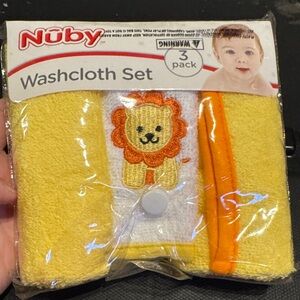 New Nuby Yellow and Orange Washcloth Set 3 PACK